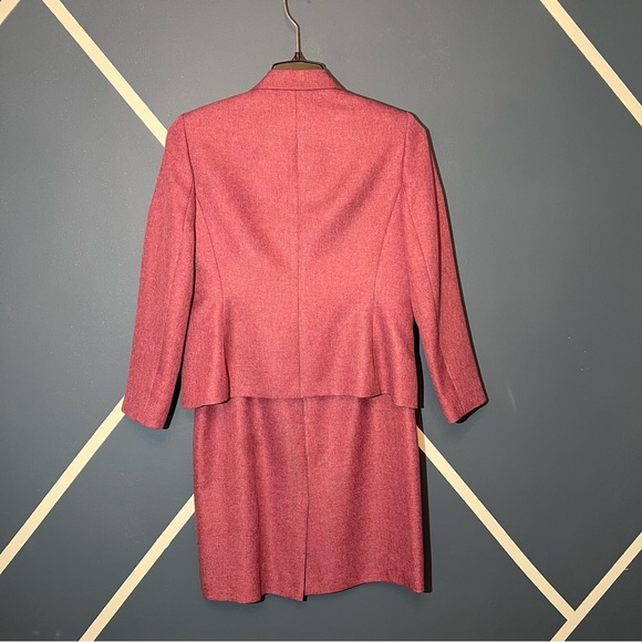 Le Suit Petite Women’s Pink Skirt Suit Set - Picture 2 of 5